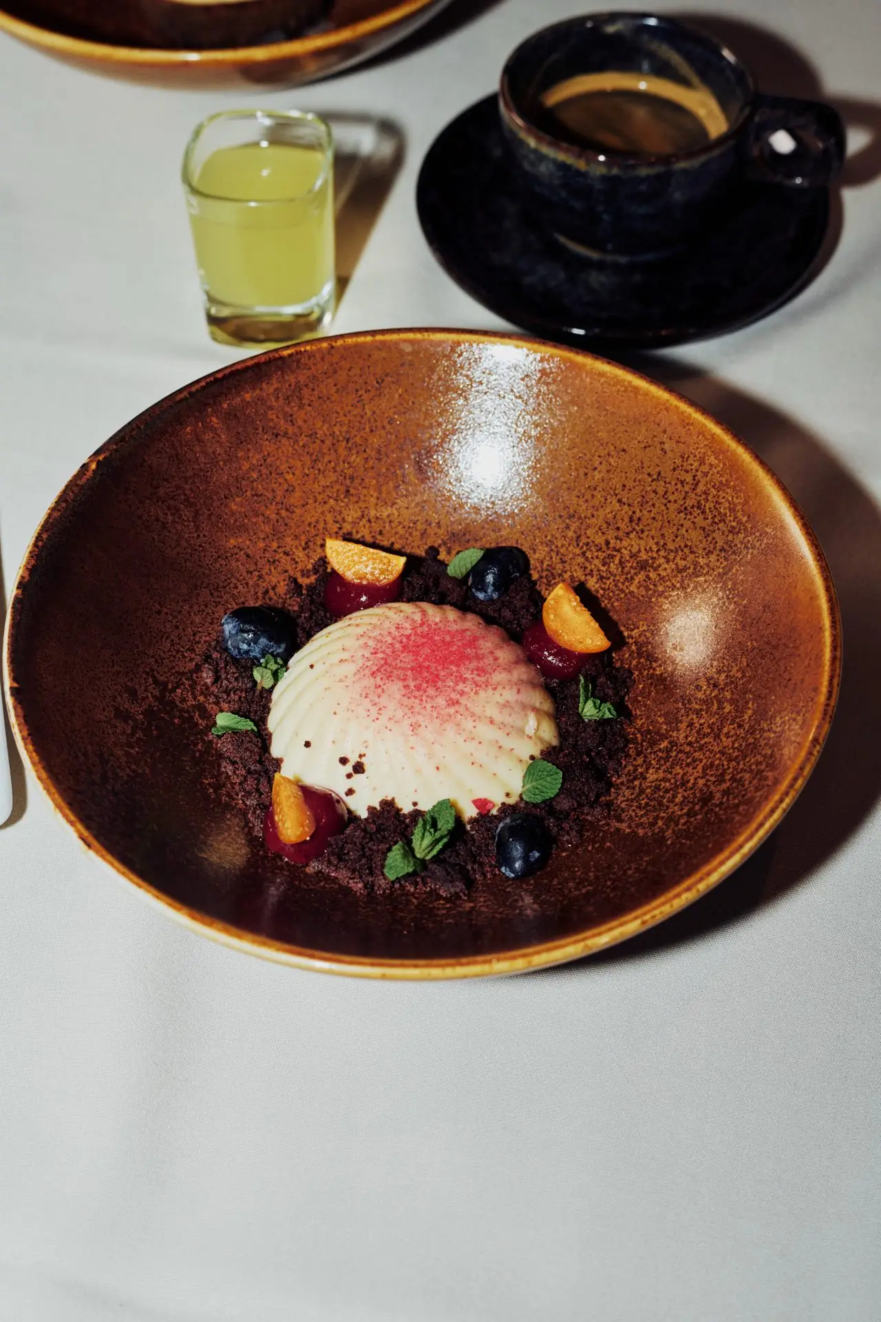 Dessert met espresso en limoncello bij Paesano